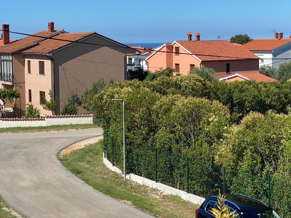 Apartments Ban Galižana Buitenkant foto